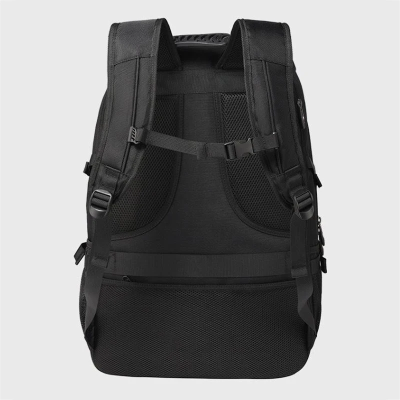 Ergonomic full harness system with padded hip belt for lower back support